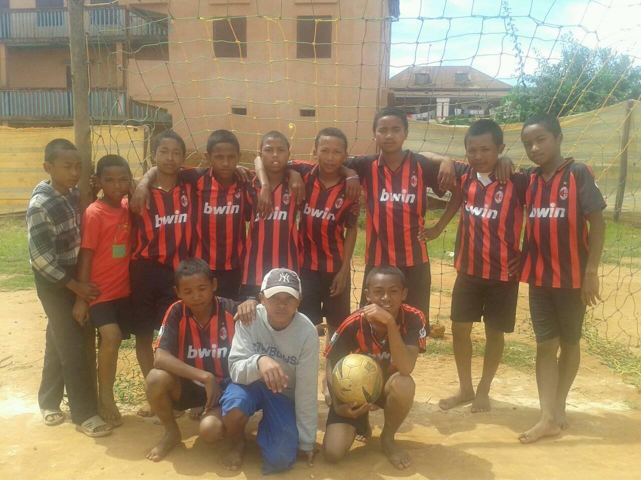Lycée Fjkm Fikoloana 2016- Jobily Volafotsy Mpampianatra Niry Mpanao fanatanjahatena 1